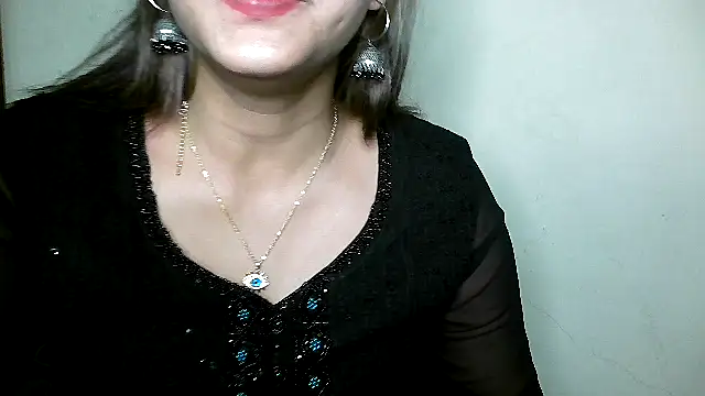Snapshot of Princess_noorjahan chatting on March 2, 2025, 10:45 pm Princess noorjahan online show from March 2, 2025, 10:45 pm