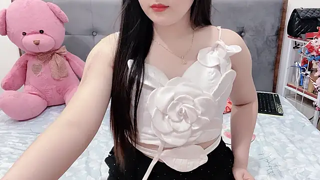 Funikio online show from May 26, 2026, 2:37 pm