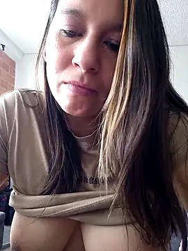 Snapshot of Zoe_Nasty chatting on March 17, 2025, 2:23 pm Zoe Nasty online show from March 17, 2025, 2:23 pm