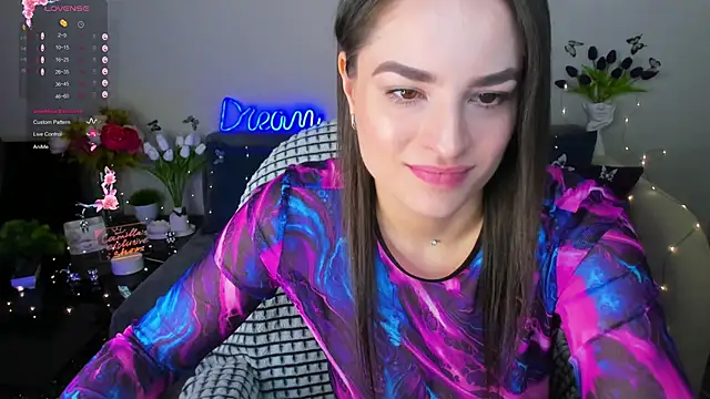 Snapshot of Camilla__one__ chatting on March 21, 2025, 4:17 am Camilla one online show from March 21, 2025, 4:17 am