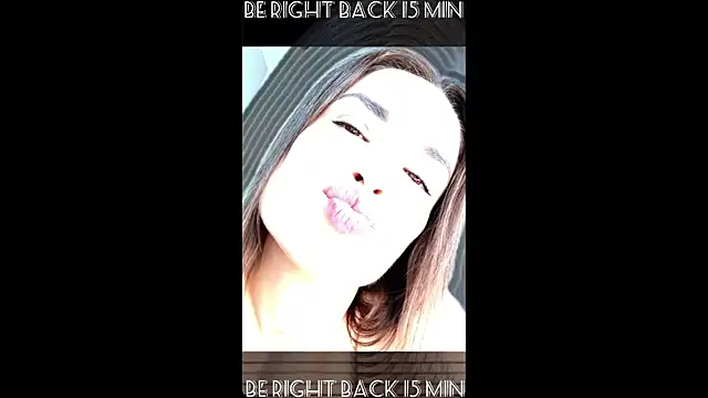 Snapshot of Camilla__one__ chatting on December 20, 2025, 1:30 am Camilla one online show from December 20, 2025, 1:30 am