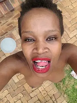 AfricanSquirtingQueen online show from January 16, 2026, 7:45 am