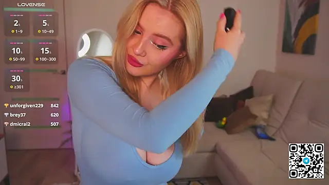 oliviabr0wn0 online show from September 21, 2025, 2:17 am