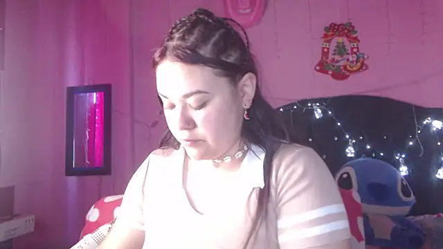 NikkiRous  online show from November 12, 2025, 12:53 pm