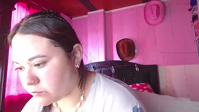 NikkiRous  online show from February 12, 2026, 2:06 pm