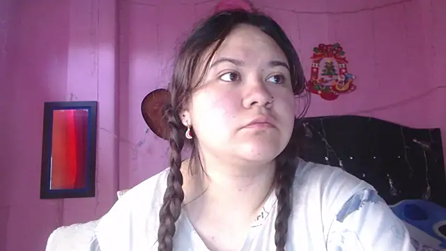 NikkiRous  online show from September 27, 2025, 12:44 pm