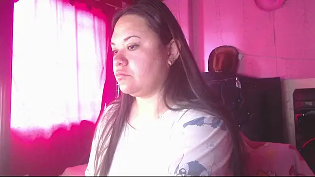 NikkiRous  online show from July 17, 2026, 1:41 pm