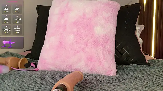 mia 099 online show from October 19, 2025, 8:11 pm