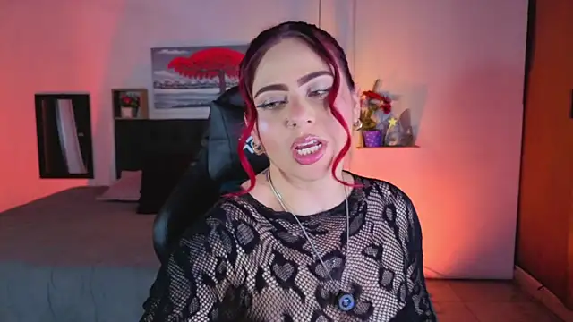 Dulce charlottee online show from April 16, 2026, 7:47 pm