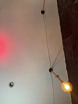 Ema azel online show from October 30, 2025, 1:53 pm