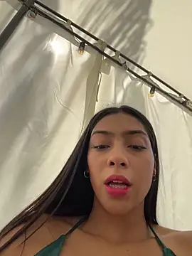 Ema azel online show from October 2, 2025, 1:58 pm