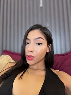 Ema azel online show from February 4, 2026, 1:39 pm