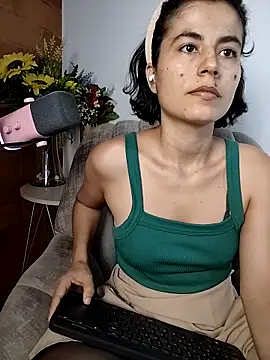 kanela3434 online show from February 15, 2026, 4:50 pm