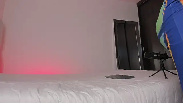 Snapshot of evaevanscute chatting on February 28, 2026, 9:47 pm evaevanscute online show from February 28, 2026, 9:47 pm