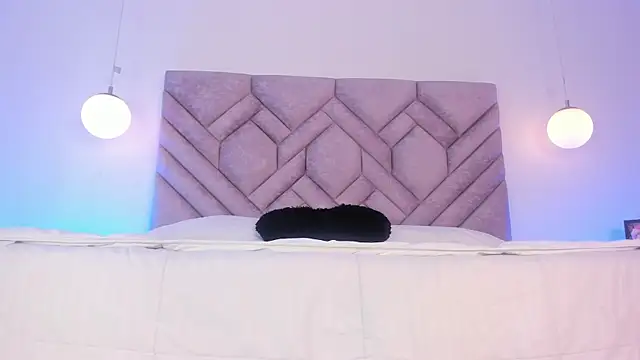 AilishBenson online show from January 17, 2026, 8:23 pm