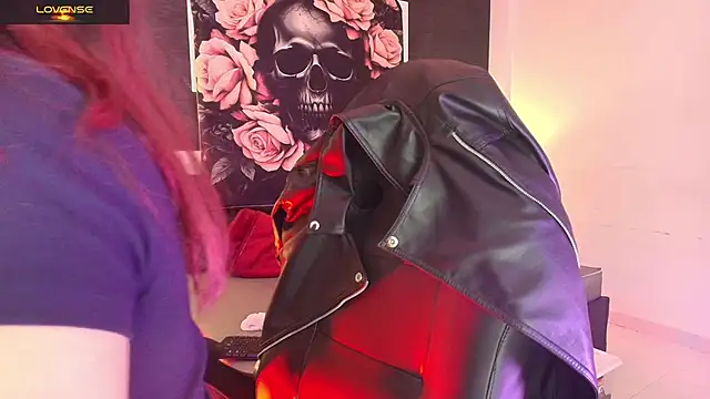 Snapshot of EvaaFoxxy1 chatting on February 15, 2026, 12:26 pm EvaaFoxxy1 online show from February 15, 2026, 12:26 pm