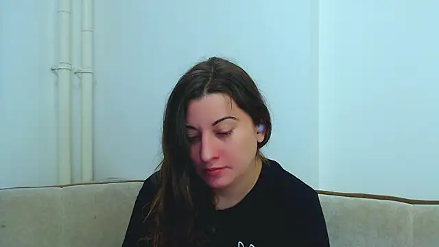 Helen Adams  online show from March 6, 2025, 6:41 am