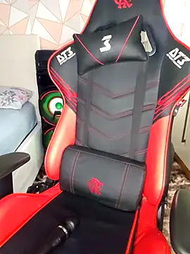 Snapshot of moreninhasilva chatting on October 11, 2025, 12:00 am moreninhasilva online show from October 11, 2025, 12:00 am