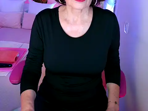 Snapshot of aubade246 chatting on December 21, 2025, 9:33 am aubade246 online show from December 21, 2025, 9:33 am