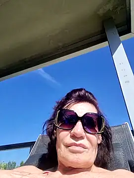 Snapshot of aubade246 chatting on February 24, 2026, 11:11 am aubade246 online show from February 24, 2026, 11:11 am