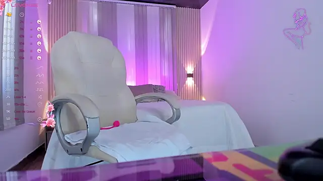 lilii adams online show from January 14, 2025, 4:08 pm