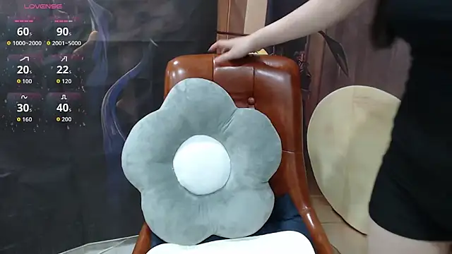 Snapshot of KaleAnisa chatting on September 10, 2025, 1:37 am KaleAnisa online show from September 10, 2025, 1:37 am