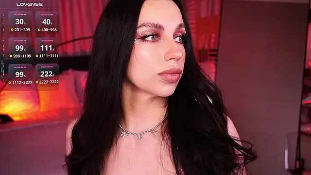 Snapshot of LunaNight chatting on January 31, 2026, 8:29 pm LunaNight online show from January 31, 2026, 8:29 pm