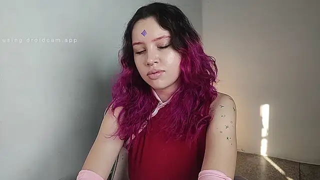 WandaDoll online show from November 12, 2025, 12:09 pm