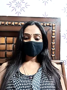 Snapshot of Yours-Bebo chatting on February 4, 2026, 8:20 am Yours-Bebo online show from February 4, 2026, 8:20 am