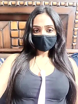 Snapshot of Yours-Bebo chatting on February 26, 2026, 6:08 pm Yours-Bebo online show from February 26, 2026, 6:08 pm