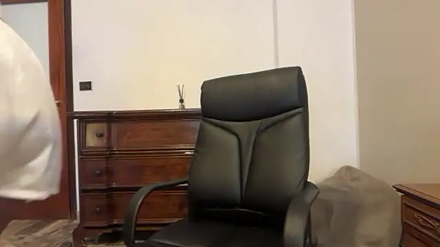 Snapshot of Dulce_latingirl chatting on March 31, 2026, 2:52 pm Dulce latingirl online show from March 31, 2026, 2:52 pm