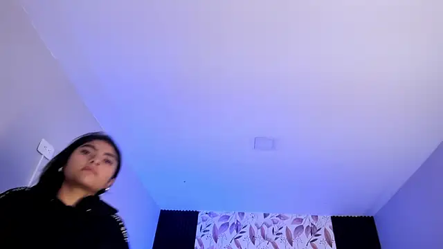 GiselOrtiz online show from June 5, 2026, 10:54 am