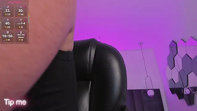 Snapshot of CorinneRusso chatting on January 17, 2026, 4:16 am CorinneRusso online show from January 17, 2026, 4:16 am