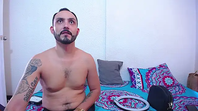  joanne and oliver  online show from November 20, 2025, 7:14 pm