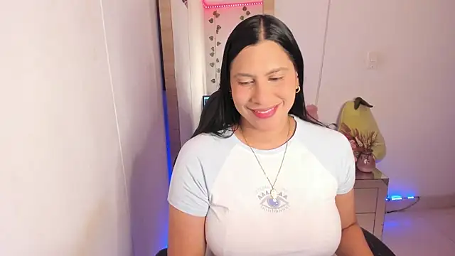 hellensexy online show from February 8, 2025, 9:04 pm