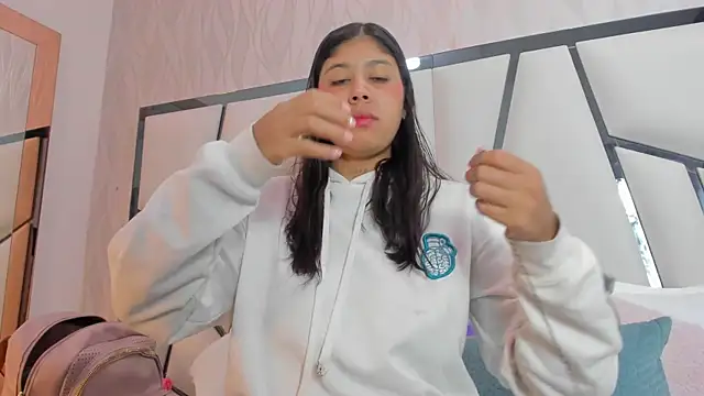  aurora18  online show from February 23, 2026, 3:08 am