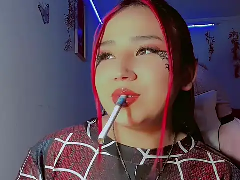 madisonx17 online show from October 31, 2025, 11:00 pm