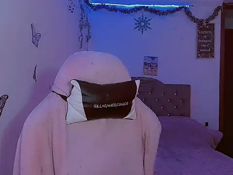 madisonx17 online show from February 14, 2026, 10:21 pm