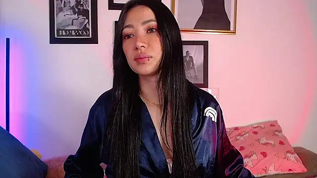 Snapshot of lilyy_evanss chatting on January 13, 2025, 11:49 pm lilyy evanss online show from January 13, 2025, 11:49 pm