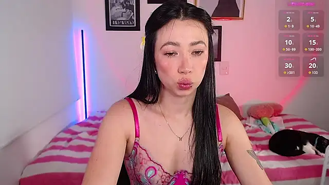 Snapshot of lilyy_evanss chatting on January 16, 2025, 1:27 am lilyy evanss online show from January 16, 2025, 1:27 am