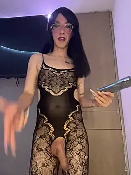 Snapshot of danielagh29 chatting on February 3, 2026, 6:00 am danielagh29 online show from February 3, 2026, 6:00 am