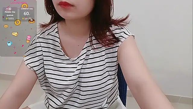 Snapshot of Milajinxi chatting on December 18, 2025, 12:27 am Milajinxi online show from December 18, 2025, 12:27 am