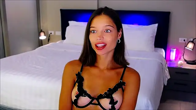 wow Mia online show from February 13, 2025, 2:12 am