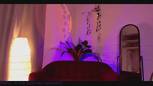 LoraaDoll online show from March 20, 2025, 1:59 pm