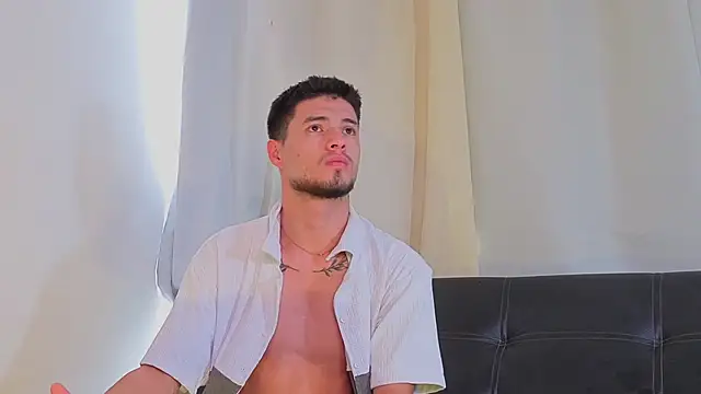 EdwardRoss  online show from April 8, 2026, 1:45 pm