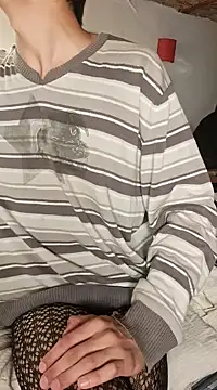 Snapshot of LYZBORNHD chatting on December 29, 2024, 12:12 pm LYZBORNHD online show from December 29, 2024, 12:12 pm