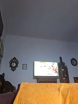 Snapshot of LYZBORNHD chatting on October 14, 2025, 9:36 pm LYZBORNHD online show from October 14, 2025, 9:36 pm