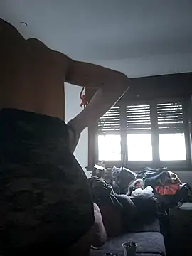 Snapshot of LYZBORNHD chatting on March 18, 2025, 10:04 pm LYZBORNHD online show from March 18, 2025, 10:04 pm