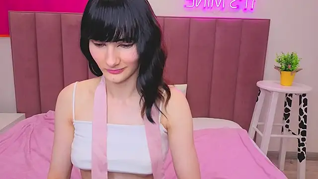 Lili flowerr online show from July 7, 2026, 10:30 am
