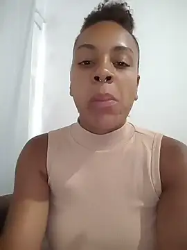 Julia Pretinha online show from January 12, 2026, 1:29 pm